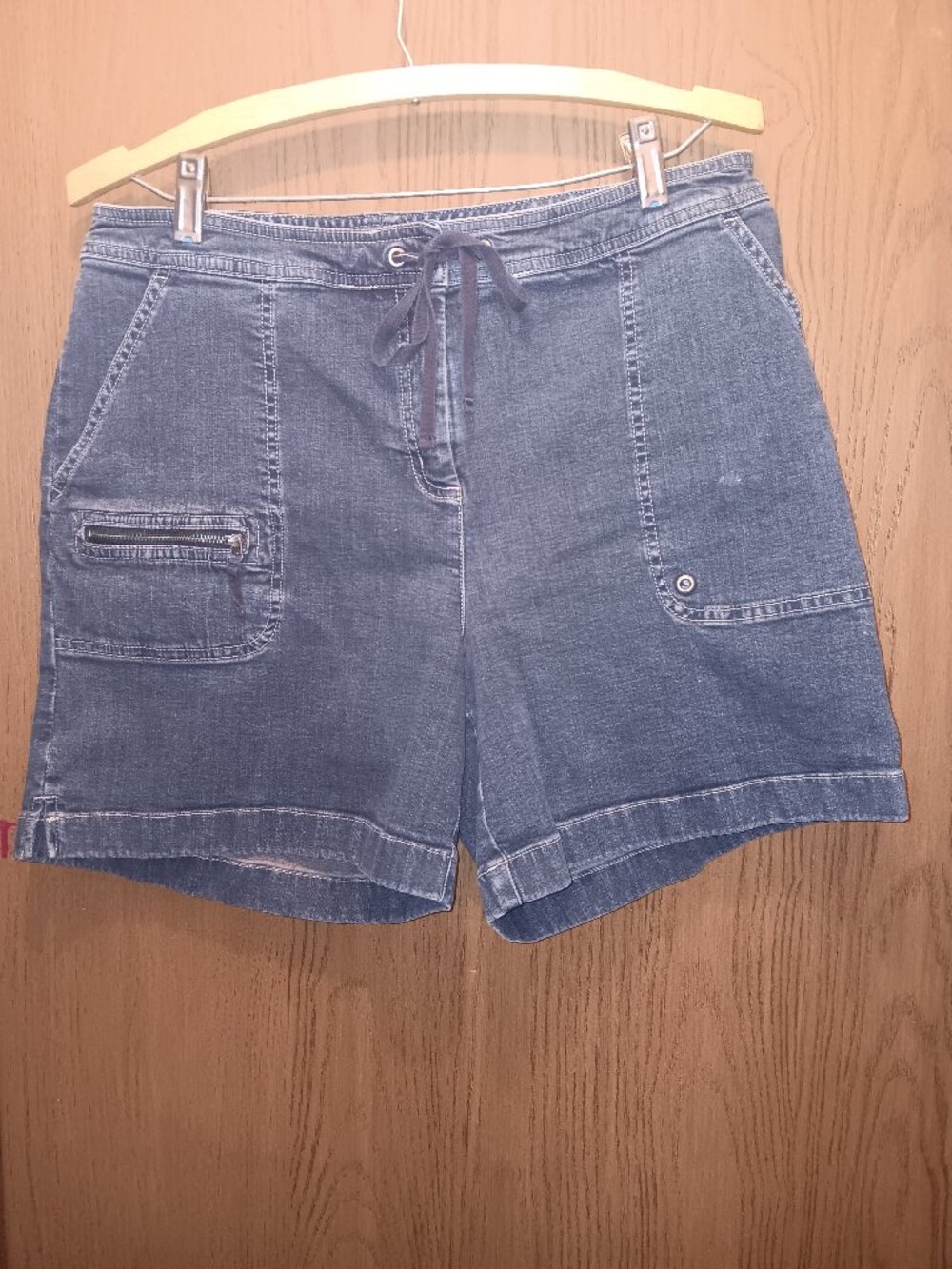 J. Jill Stretch Patch Pocket Denim Jean Shorts sz 10